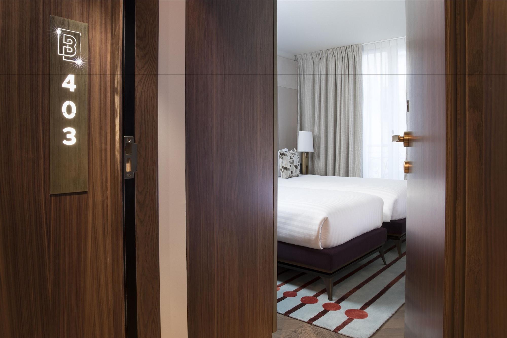 Maison Breguet Paris Luaran gambar A room at the hotel