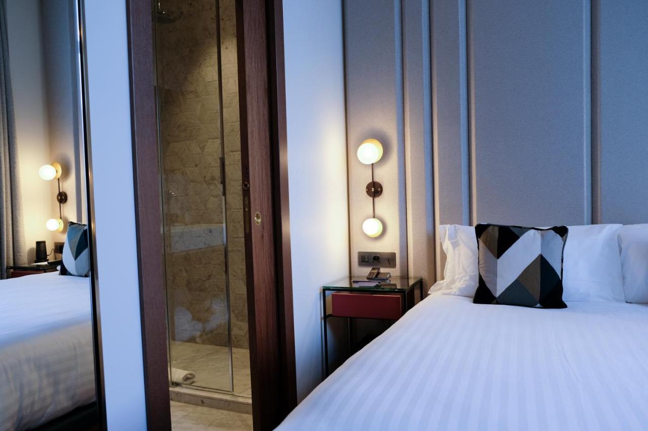 Maison Breguet Paris Luaran gambar A room at the hotel